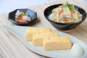 20.10月19日（土）　日本料理　出汁巻き玉子と土鍋炊き込みご飯